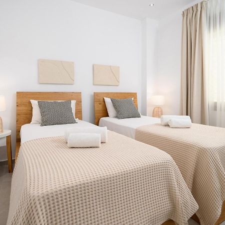 Ammokrinos Luxury Homes,150M From The Beach Kalamaki  Dış mekan fotoğraf