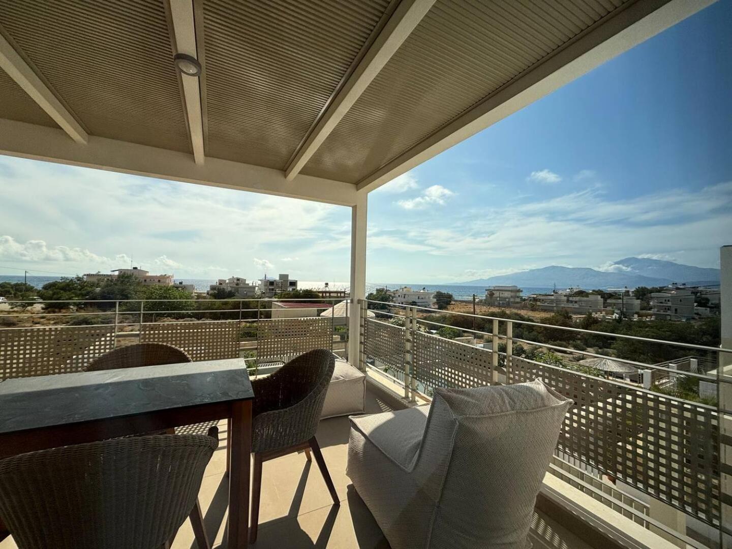 Ammokrinos Luxury Homes,150M From The Beach Kalamaki  Dış mekan fotoğraf