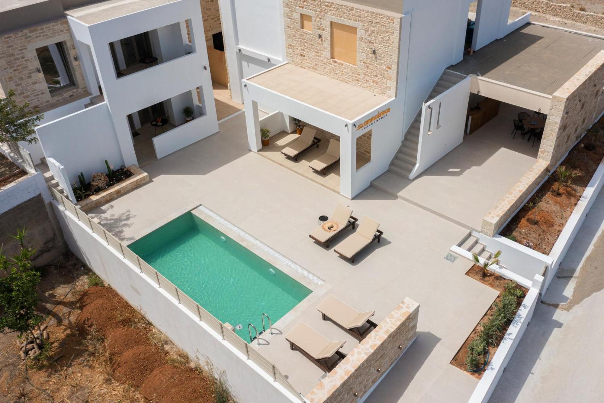 Ammokrinos Luxury Homes,150M From The Beach Kalamaki  Dış mekan fotoğraf