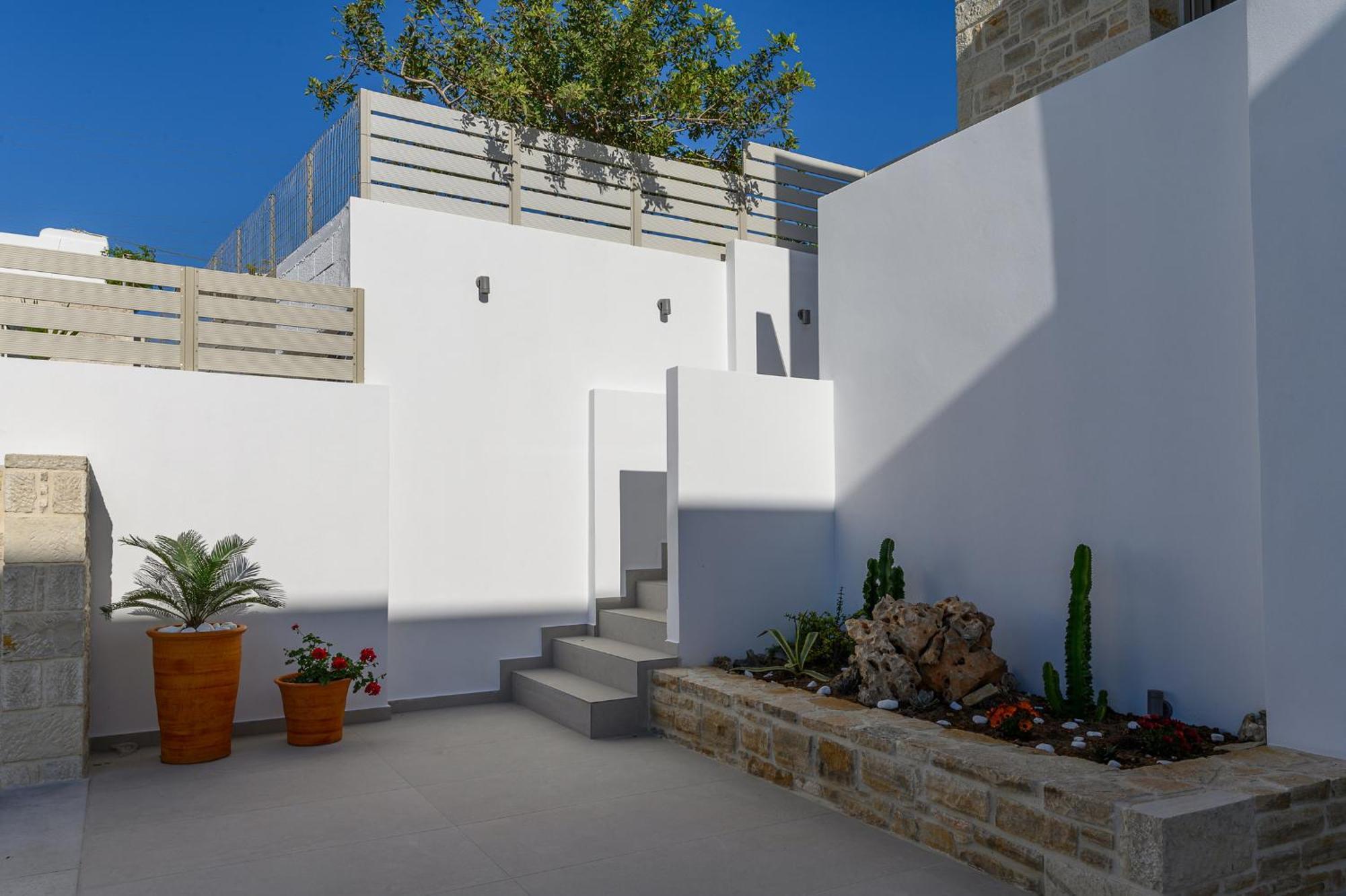 Ammokrinos Luxury Homes,150M From The Beach Kalamaki  Dış mekan fotoğraf