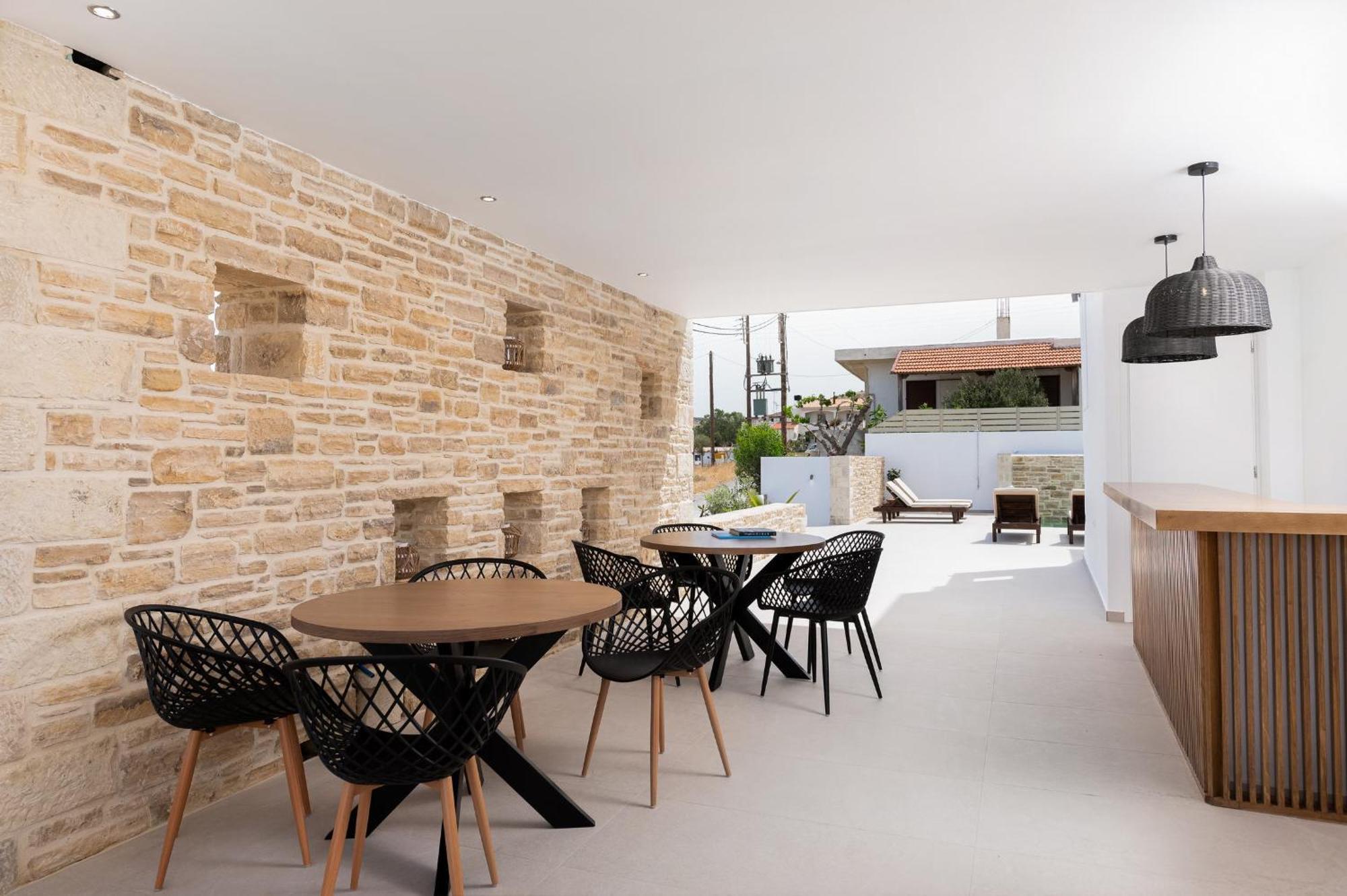Ammokrinos Luxury Homes,150M From The Beach Kalamaki  Dış mekan fotoğraf